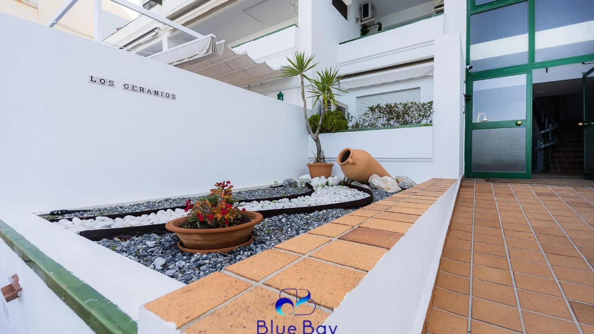 Bliss On The Bay Apartment La Herradura